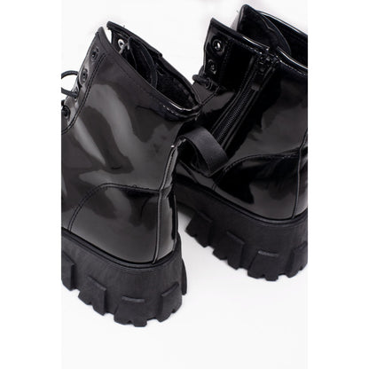 Chunky Boots in Black